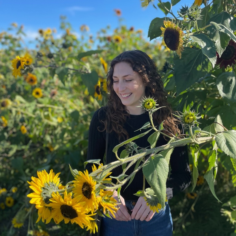 Meet your Posher, Elise
